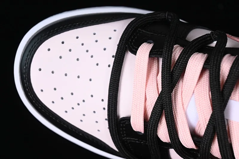 All Categories Nk SB Dunk Series Nk SB Dunk Low Low-top Sneakers Nk Dunk Low Tokyo Raspberry Black Pink Customized Deconstructed Strap Casual Sneakers CW1590-100